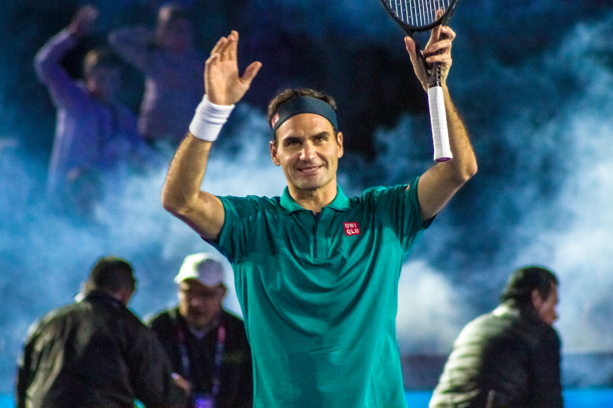 Roger Federer, tras un juego de exhibición en la Plaza de Toros México ante Alexander Zverev. Noviembre de 2019.